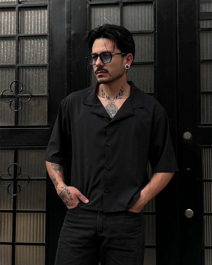 Boxy Shirt Negra