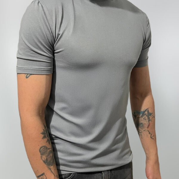Camiseta cuello tortuga